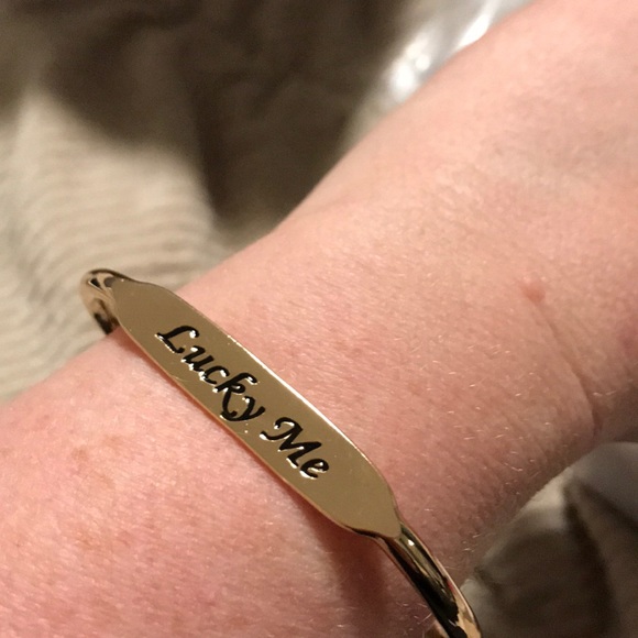 Lucky Me Bracelet NEW gold tone - Picture 1 of 3